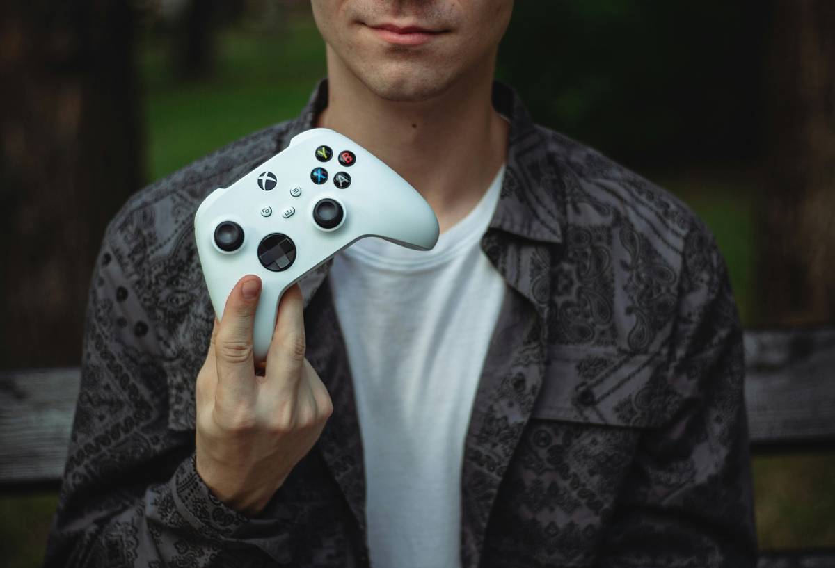 close-up of pdp gaming nintendo switch controller analog sticks and face buttons